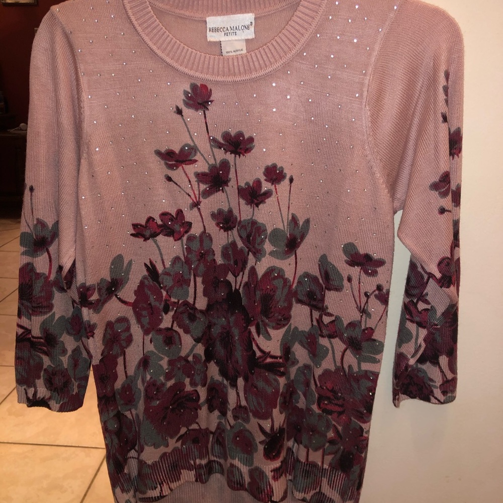 Women’s shirt size PS